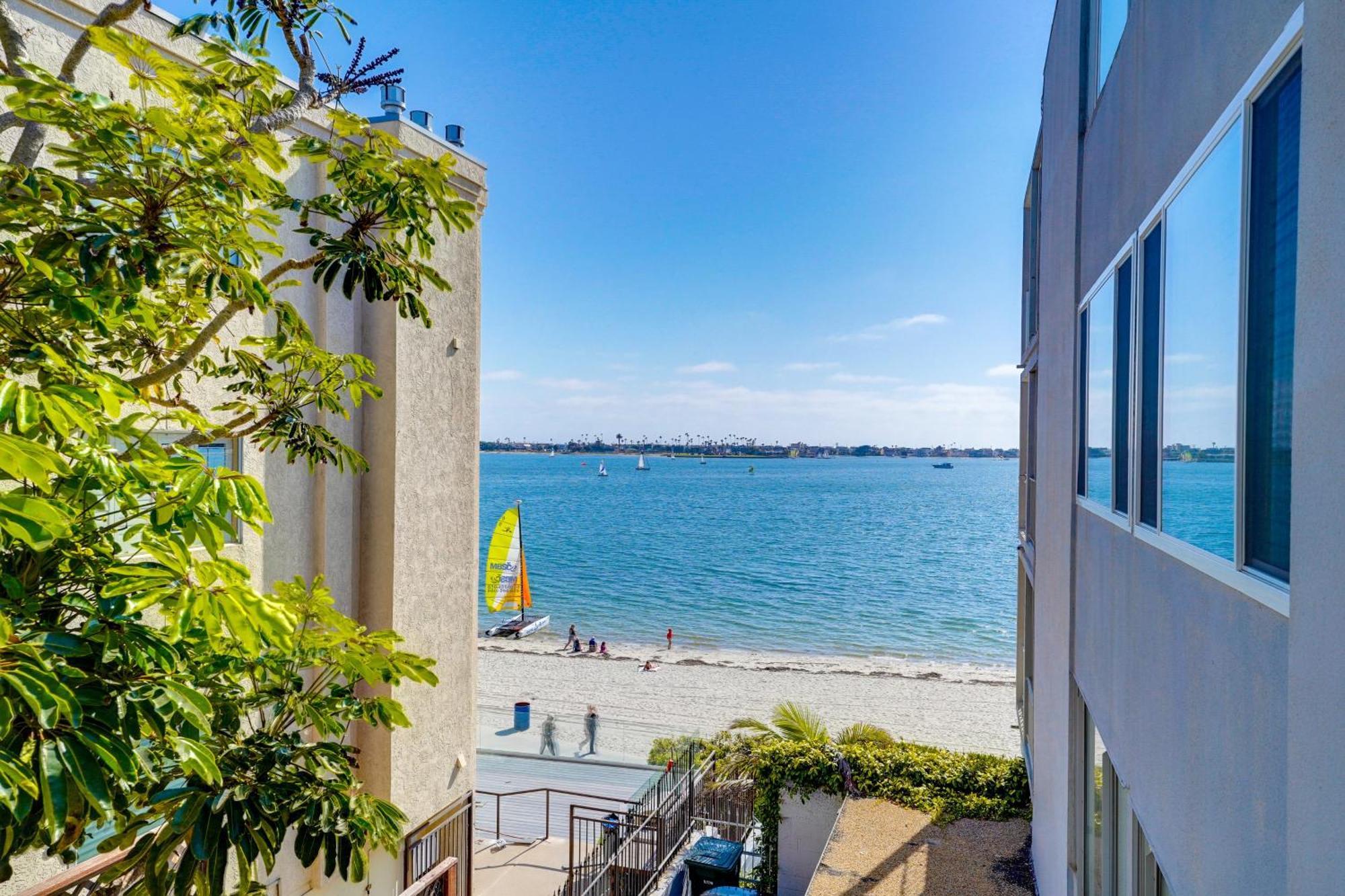 R3850 - Riviera Bay Dreams San Diego